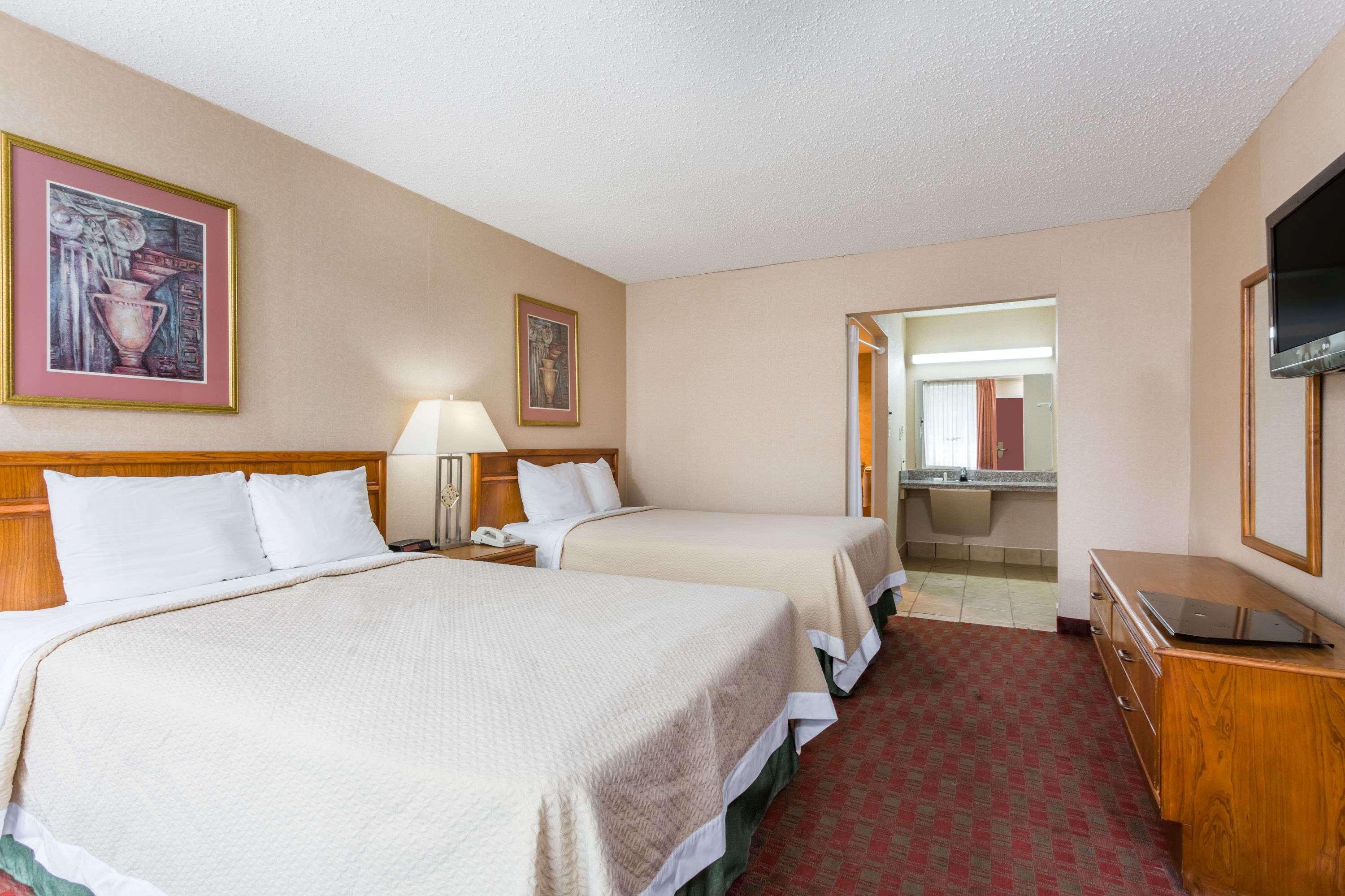 Days By Wyndham Goldsboro